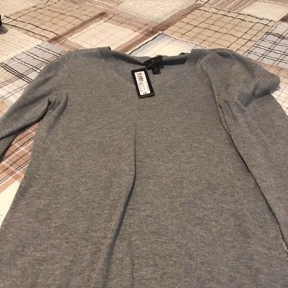Women’s grey sweater